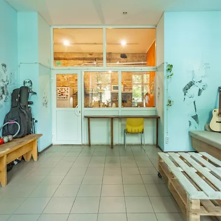 Garis Factory אכסניה