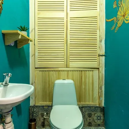 Garis Factory אכסניה קייב